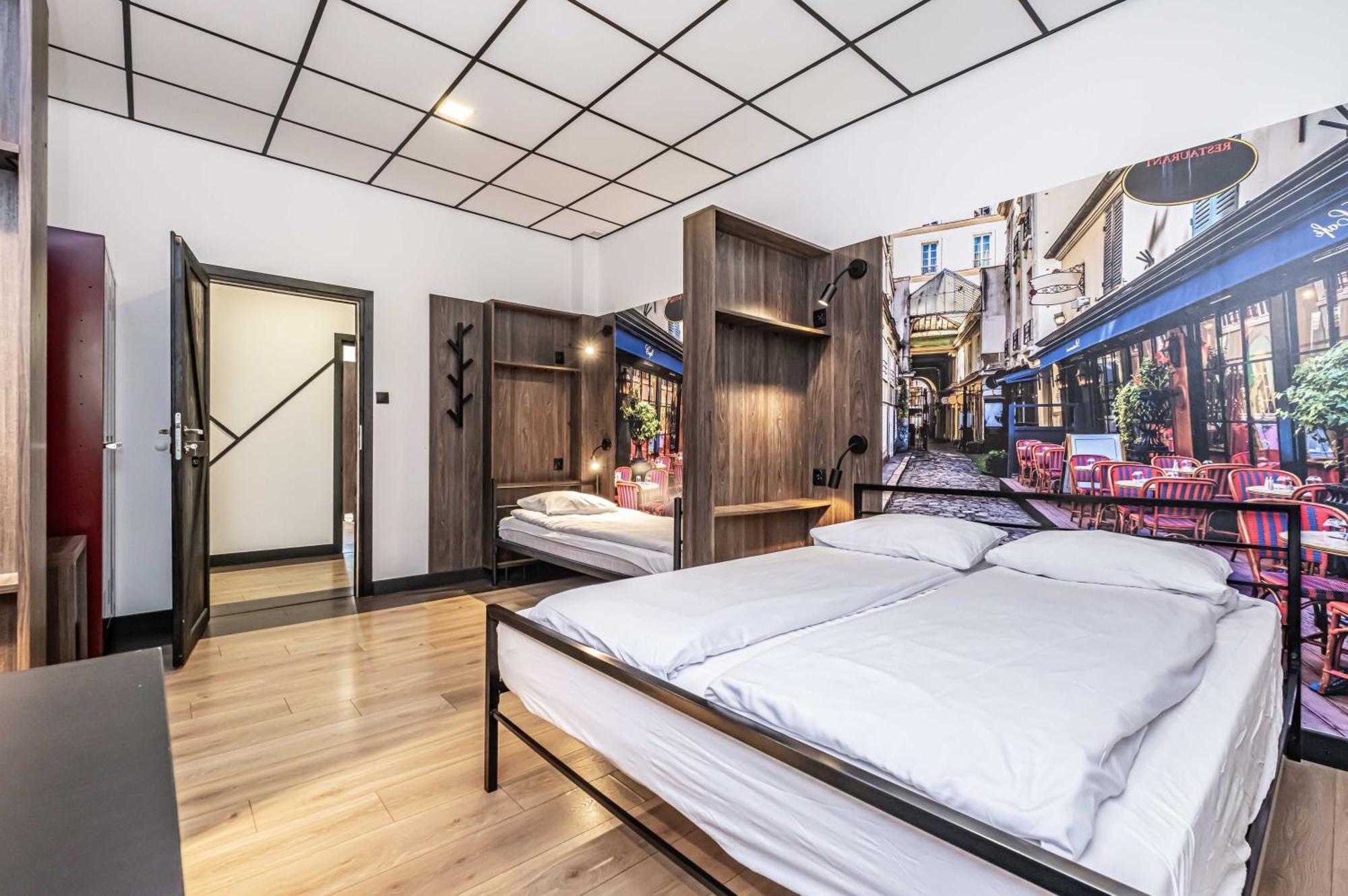 Vola Hostel Варшава Экстерьер фото